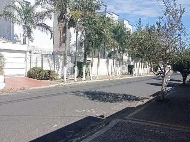 Apartamento venda em Região Geográfica Imediata de Uberlândia, Oliveira Fortes