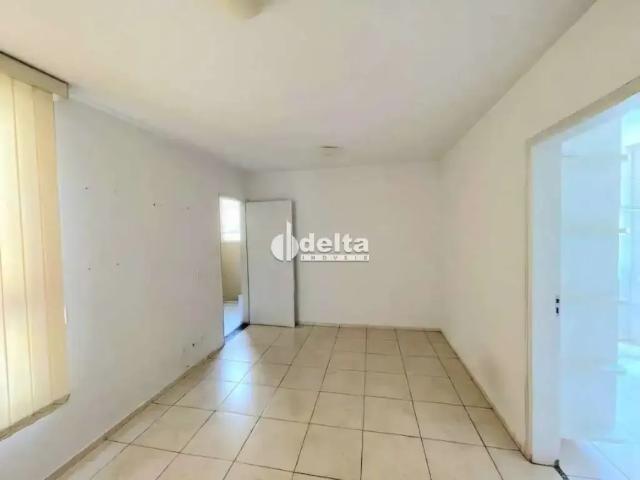 Apartamento venda em Região Geográfica Imediata de Uberlândia, Oliveira Fortes