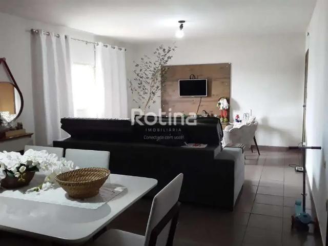 Apartamento venda em Região Geográfica Imediata de Uberlândia, Oliveira Fortes
