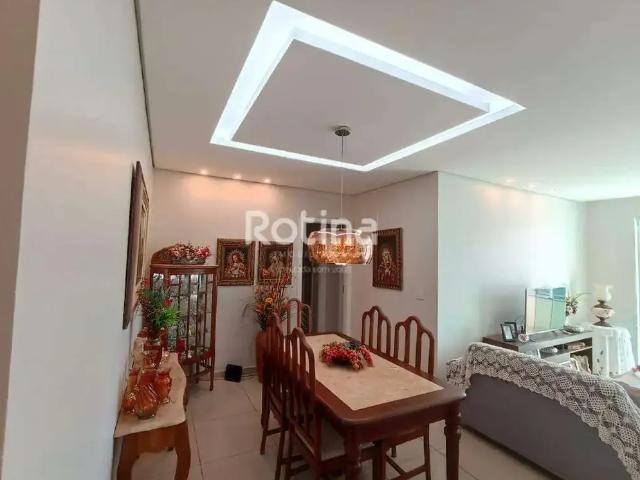 Apartamento venda em Região Geográfica Imediata de Uberlândia, Oliveira Fortes