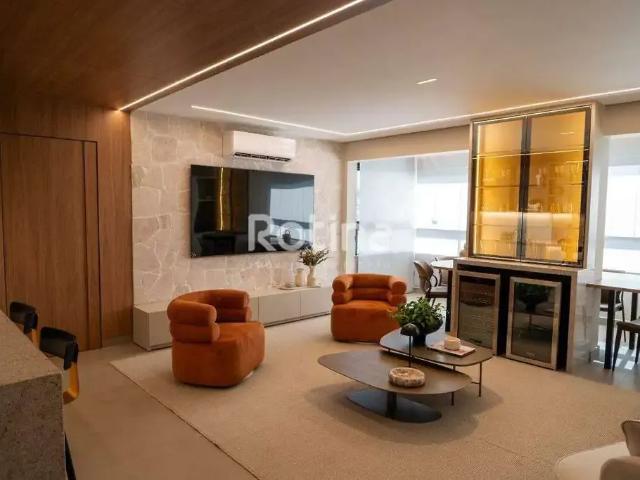Apartamento venda em Região Geográfica Imediata de Uberlândia, Oliveira Fortes