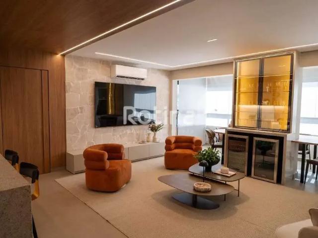 Apartamento venda em Região Geográfica Imediata de Uberlândia, Oliveira Fortes