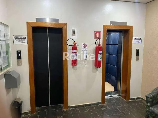 Apartamento venda em Região Geográfica Imediata de Uberlândia, Oliveira Fortes