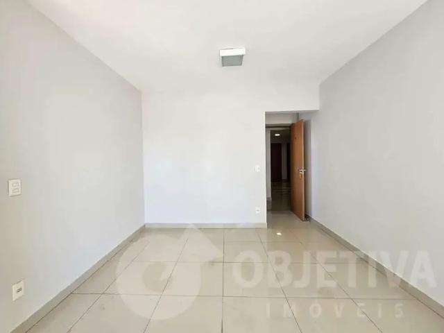 Apartamento venda em Região Geográfica Imediata de Uberlândia, Oliveira Fortes