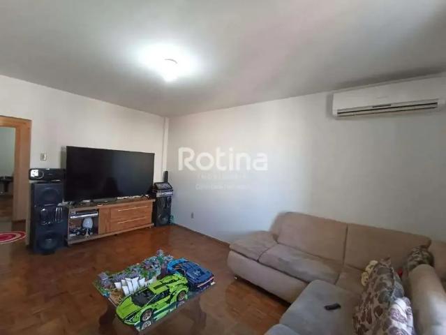 Apartamento venda em Região Geográfica Imediata de Uberlândia, Oliveira Fortes