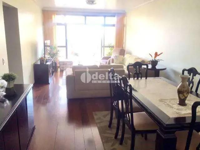 Apartamento venda em Setor Central, Uberlândia