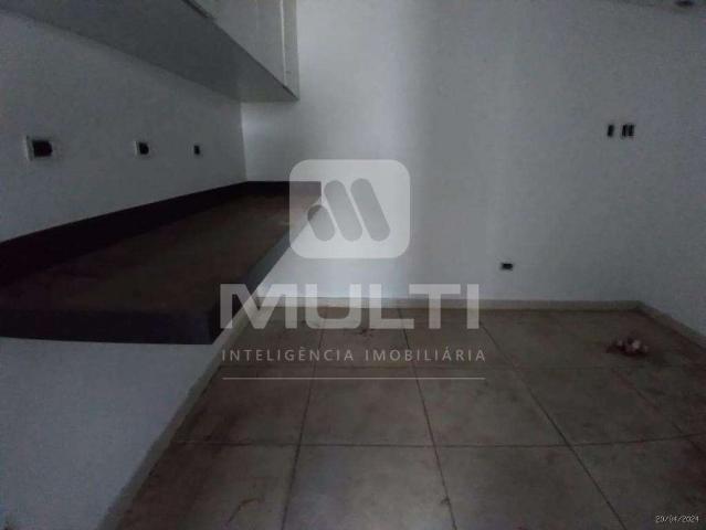 Apartamento venda em Região Geográfica Imediata de Uberlândia, Oliveira Fortes
