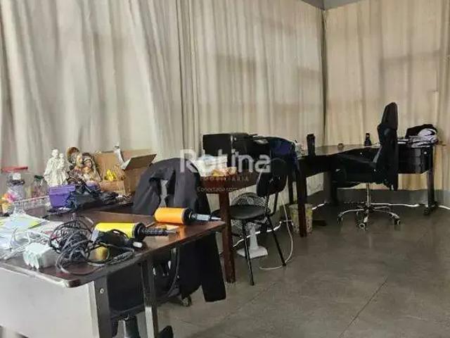 Apartamento venda em Região Geográfica Imediata de Uberlândia, Oliveira Fortes