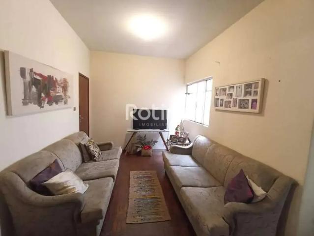 Apartamento venda em Região Geográfica Imediata de Uberlândia, Oliveira Fortes