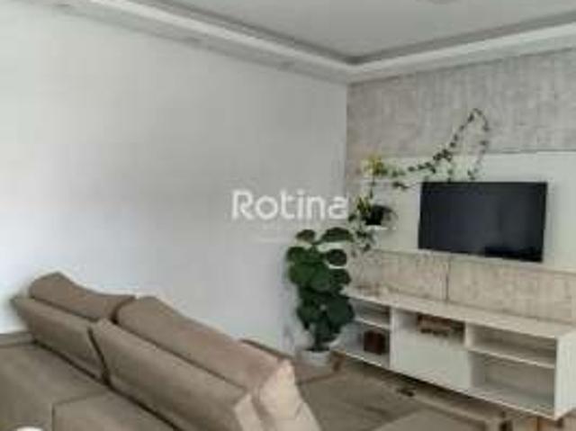 Apartamento venda em Região Geográfica Imediata de Uberlândia, Oliveira Fortes
