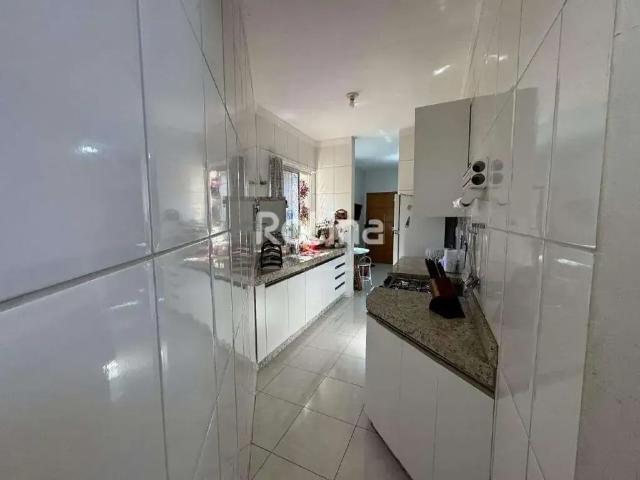Apartamento venda em Região Geográfica Imediata de Uberlândia, Oliveira Fortes