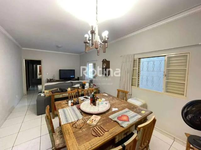 Apartamento venda em Região Geográfica Imediata de Uberlândia, Oliveira Fortes
