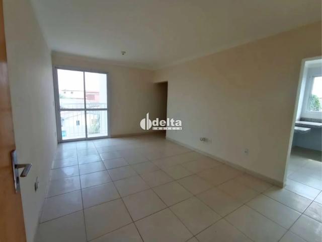Apartamento venda em Dona Zulmira, Uberlândia