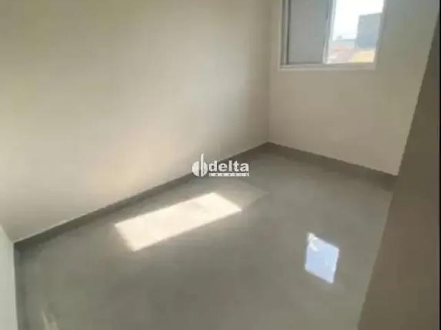 Apartamento venda em Dona Zulmira, Uberlândia