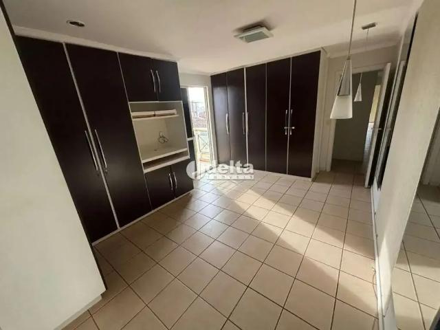 Apartamento venda em Região Geográfica Imediata de Uberlândia, Oliveira Fortes