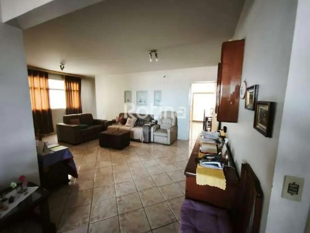 Apartamento venda em Região Geográfica Imediata de Uberlândia, Oliveira Fortes