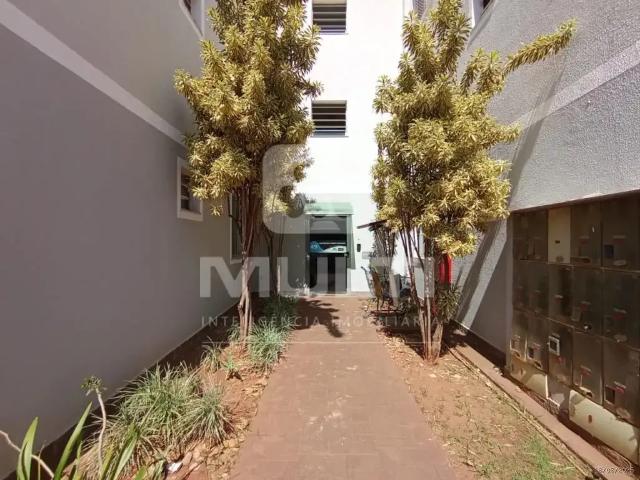 Apartamento venda em Região Geográfica Imediata de Uberlândia, Oliveira Fortes