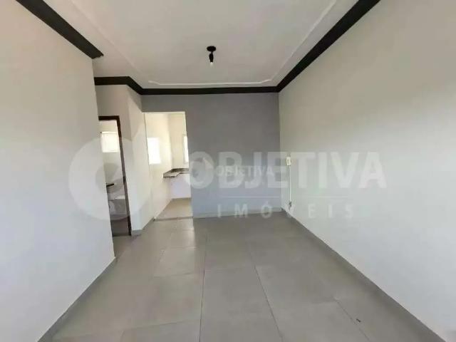 Apartamento venda em Região Geográfica Imediata de Uberlândia, Oliveira Fortes
