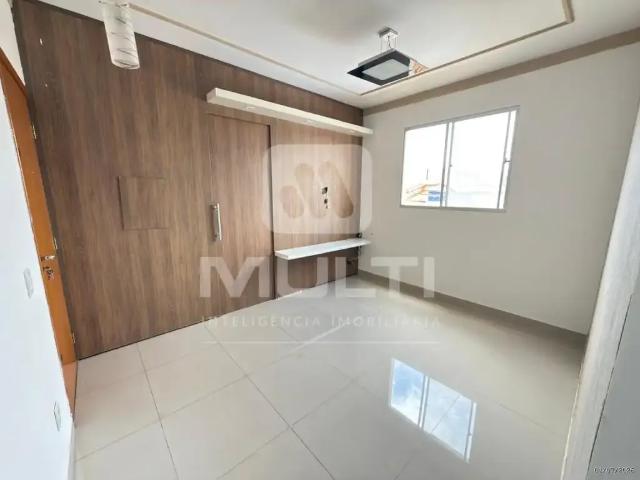 Apartamento venda em Região Geográfica Imediata de Uberlândia, Oliveira Fortes