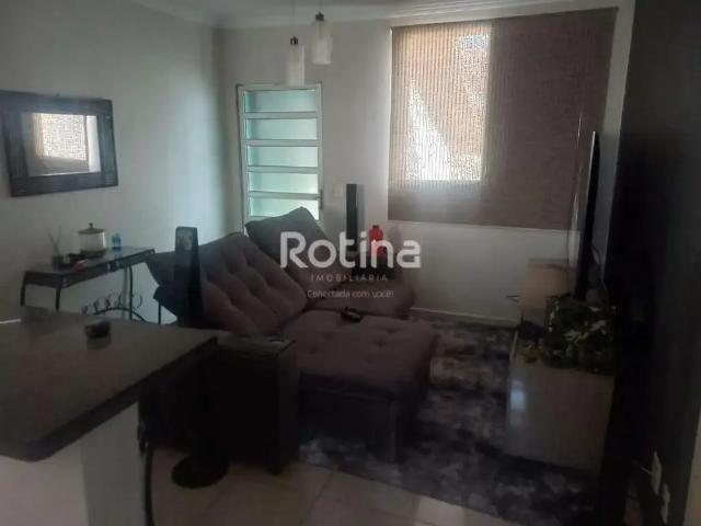 Apartamento venda em Região Geográfica Imediata de Uberlândia, Oliveira Fortes