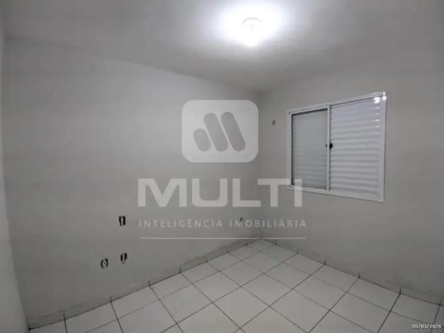 Apartamento venda em Região Geográfica Imediata de Uberlândia, Oliveira Fortes