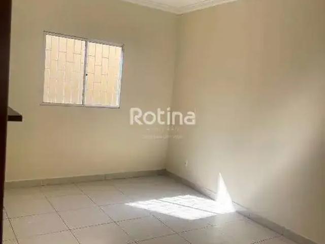 Apartamento venda em Região Geográfica Imediata de Uberlândia, Oliveira Fortes