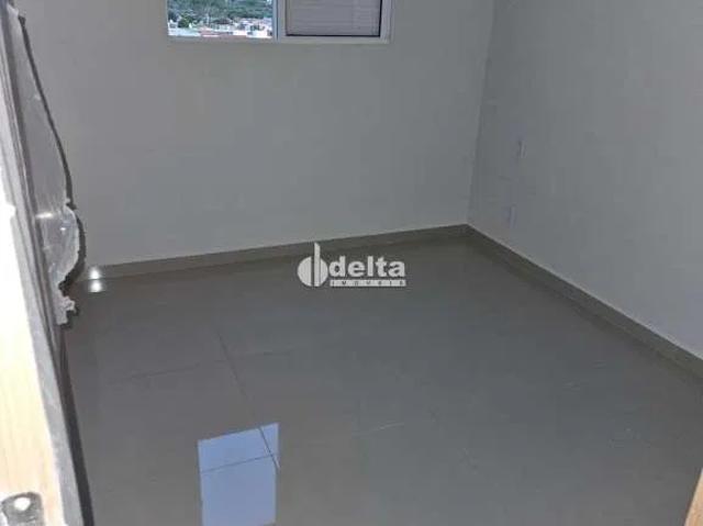 Apartamento venda em Jardim Holanda, Uberlândia