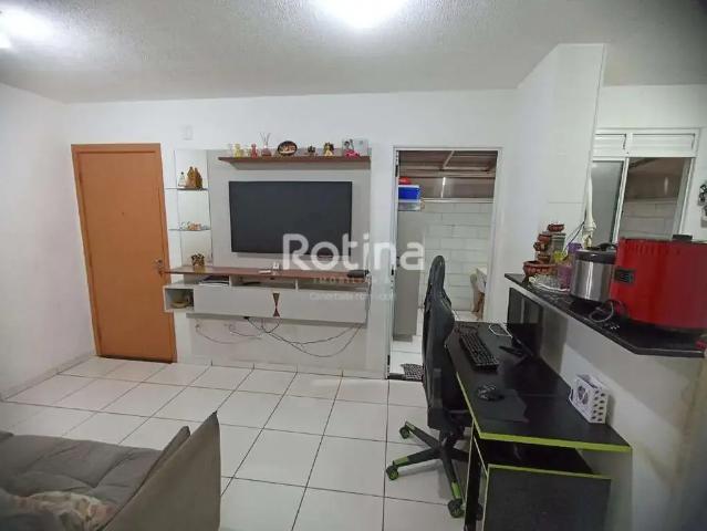 Apartamento venda em Região Geográfica Imediata de Uberlândia, Oliveira Fortes