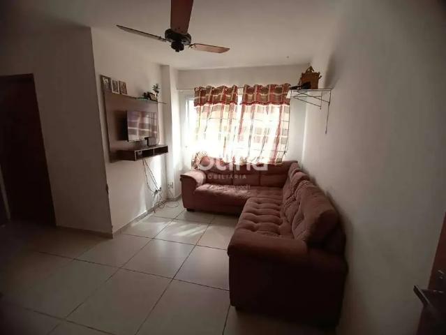 Apartamento venda em Região Geográfica Imediata de Uberlândia, Oliveira Fortes