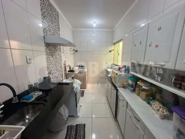 Apartamento venda em Região Geográfica Imediata de Uberlândia, Oliveira Fortes