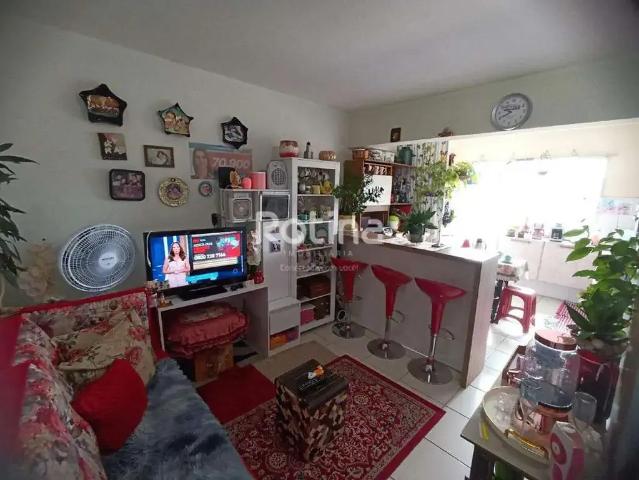 Apartamento venda em Região Geográfica Imediata de Uberlândia, Oliveira Fortes