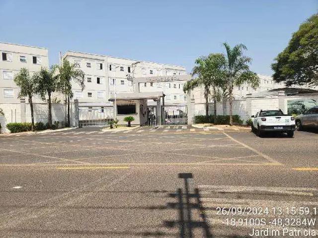 Apartamento venda em Região Geográfica Imediata de Uberlândia, Oliveira Fortes