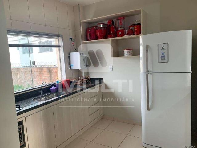 Apartamento venda em Região Geográfica Imediata de Uberlândia, Oliveira Fortes
