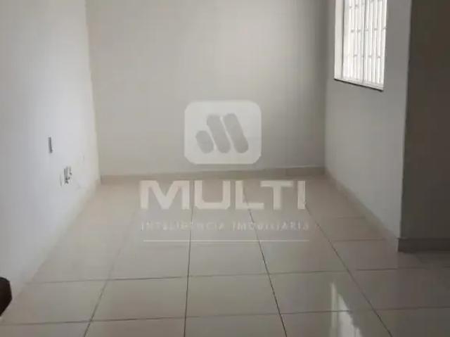 Apartamento venda em Região Geográfica Imediata de Uberlândia, Oliveira Fortes