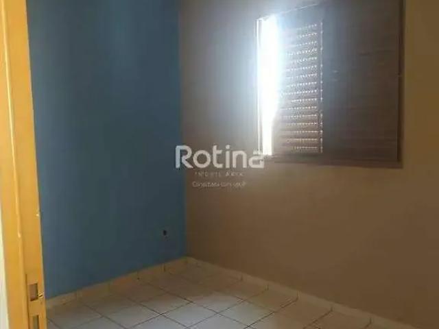 Apartamento venda em Região Geográfica Imediata de Uberlândia, Oliveira Fortes