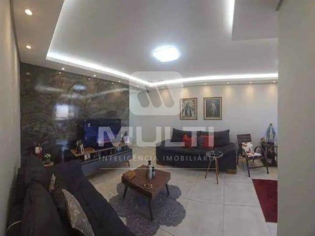 Apartamento venda em Região Geográfica Imediata de Uberlândia, Oliveira Fortes