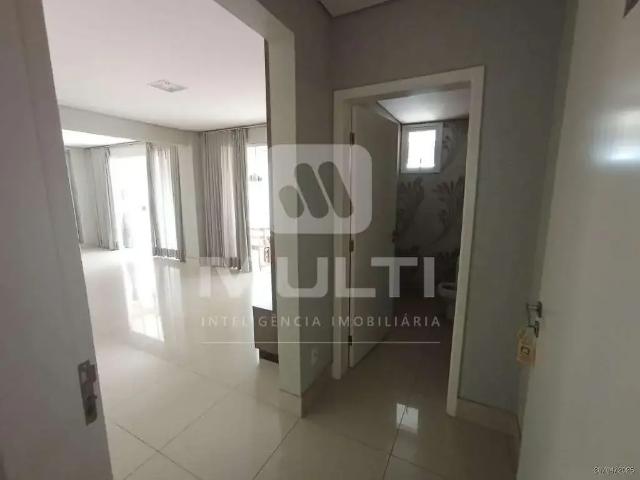 Apartamento venda em Região Geográfica Imediata de Uberlândia, Oliveira Fortes