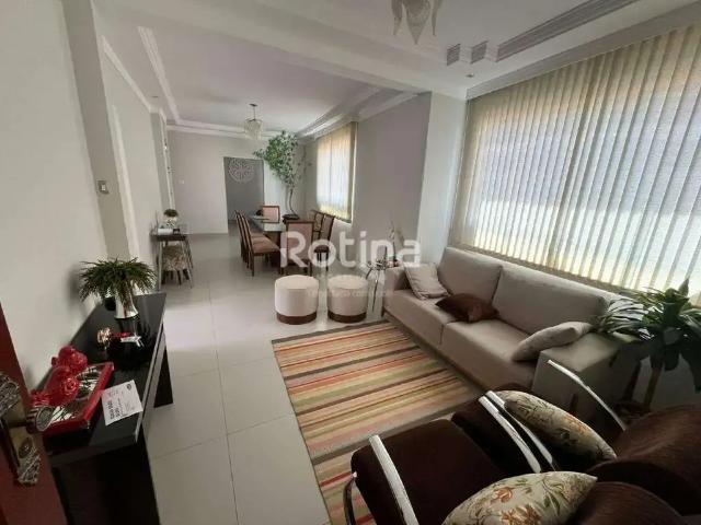 Apartamento venda em Região Geográfica Imediata de Uberlândia, Oliveira Fortes