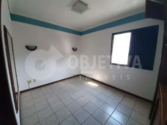 Apartamento venda em Região Geográfica Imediata de Uberlândia, Oliveira Fortes