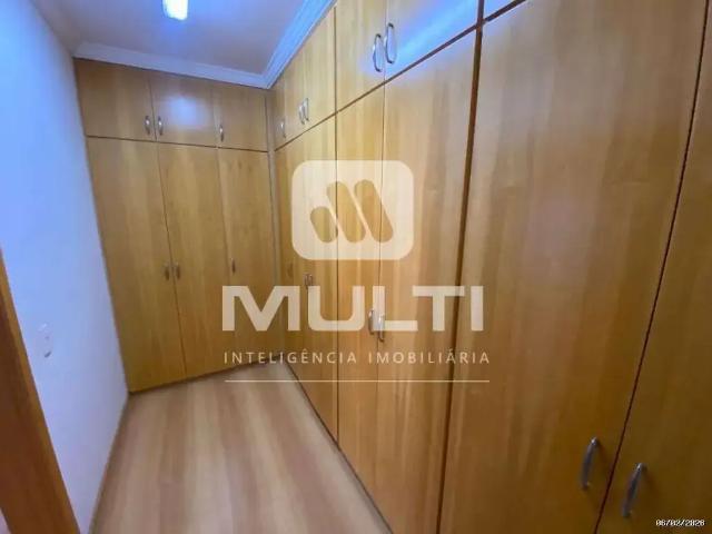 Apartamento venda em Região Geográfica Imediata de Uberlândia, Oliveira Fortes