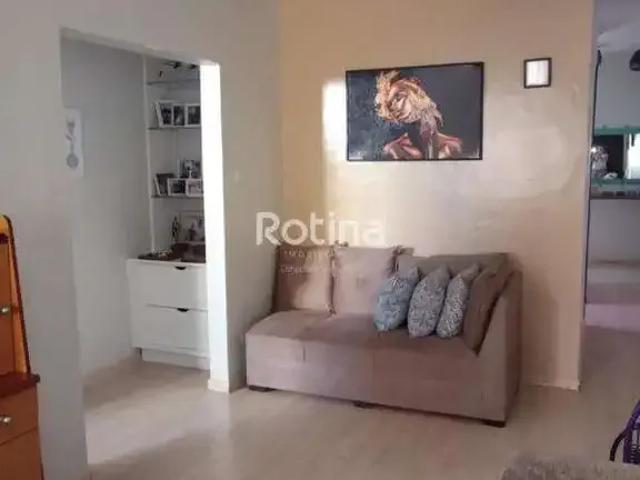Apartamento venda em Região Geográfica Imediata de Uberlândia, Oliveira Fortes