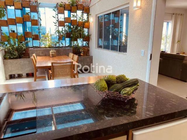 Apartamento venda em Região Geográfica Imediata de Uberlândia, Oliveira Fortes