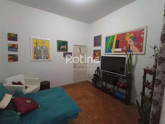 Apartamento venda em Região Geográfica Imediata de Uberlândia, Oliveira Fortes