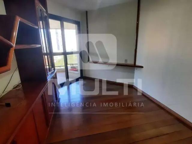 Apartamento venda em Região Geográfica Imediata de Uberlândia, Oliveira Fortes