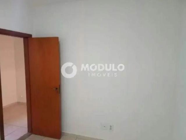 Apartamento venda em Região Geográfica Imediata de Uberlândia, Oliveira Fortes
