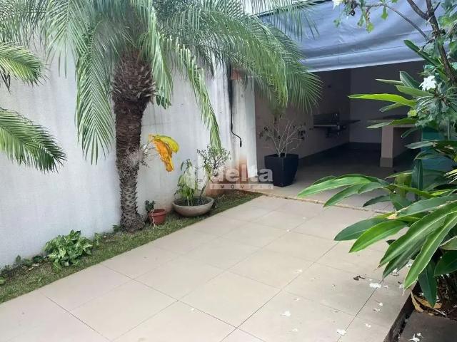 Apartamento venda em Região Geográfica Imediata de Uberlândia, Oliveira Fortes