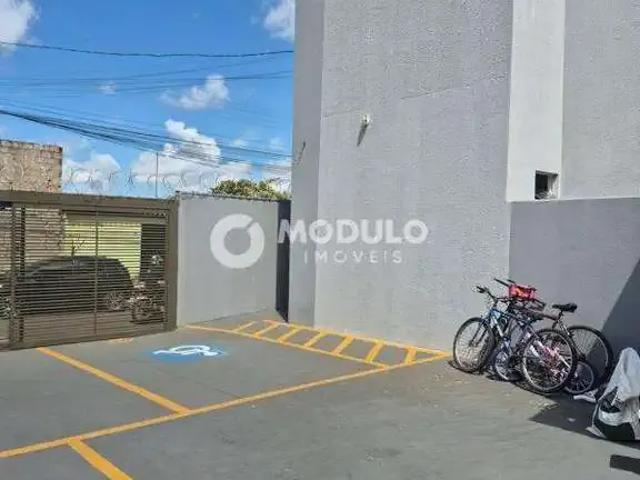 Apartamento venda em Região Geográfica Imediata de Uberlândia, Oliveira Fortes