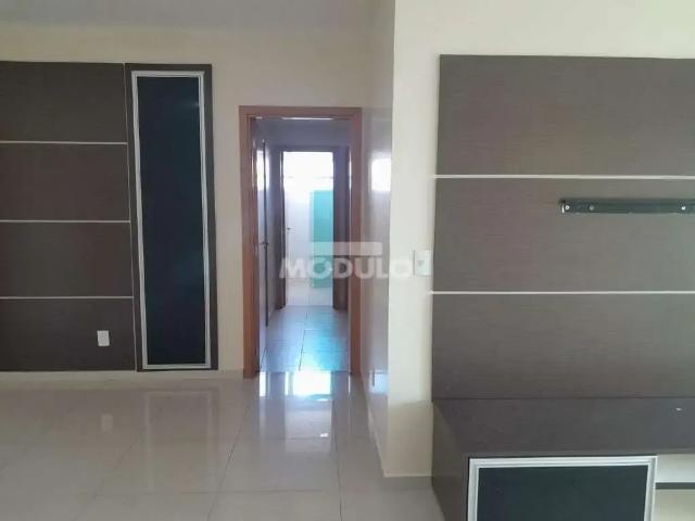 Apartamento venda em Região Geográfica Imediata de Uberlândia, Oliveira Fortes