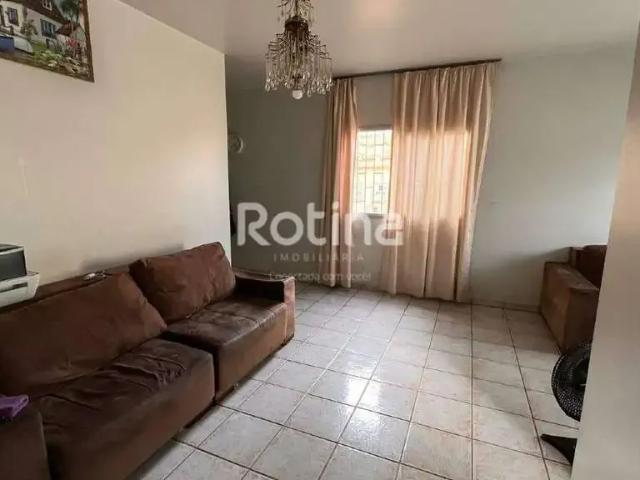 Apartamento venda em Região Geográfica Imediata de Uberlândia, Oliveira Fortes
