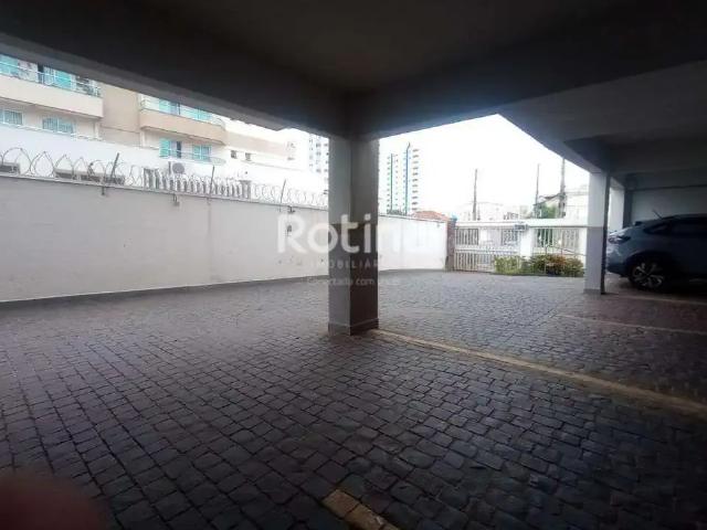Apartamento venda em Região Geográfica Imediata de Uberlândia, Oliveira Fortes